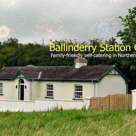 Ballinderry Station Cottage - Luxury Stay. リスバーン エクステリア 写真